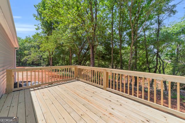 226 Mineral Springs Conn, Demorest, GA 30535