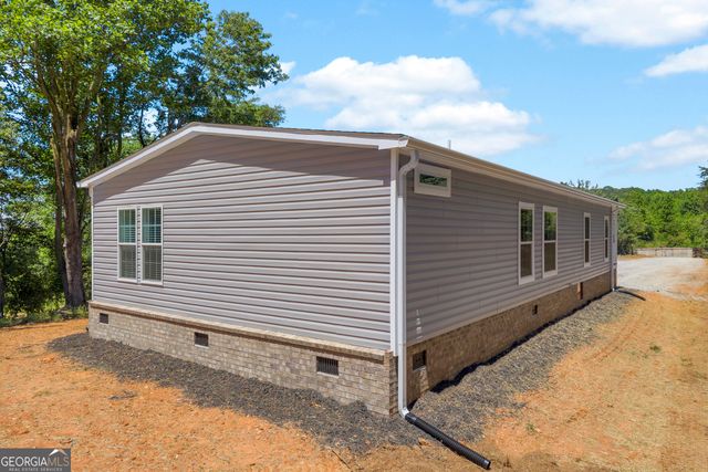 226 Mineral Springs Conn, Demorest, GA 30535