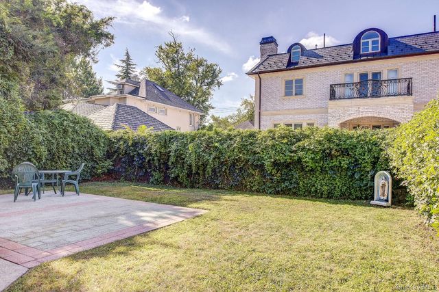 16032 11th Avenue, Whitestone, NY 11357