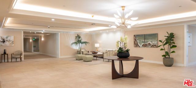 300 N Swall Drive 105, Beverly Hills, CA 90211