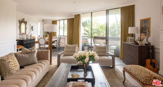 300 N Swall Drive 105, Beverly Hills, CA 90211