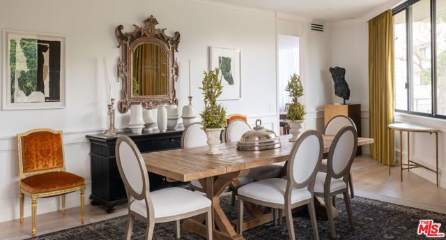 300 N Swall Drive 105, Beverly Hills, CA 90211