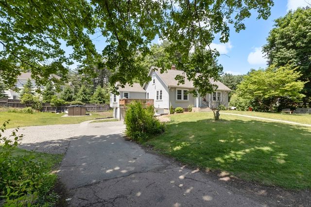 665 S Main St, Sharon, MA 02067