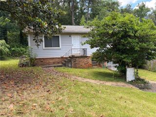 897 Wanda Circle SW, Marietta, GA 30008