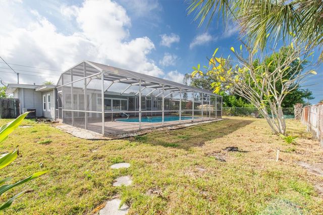 10739 64TH AVENUE, Seminole, FL 33772