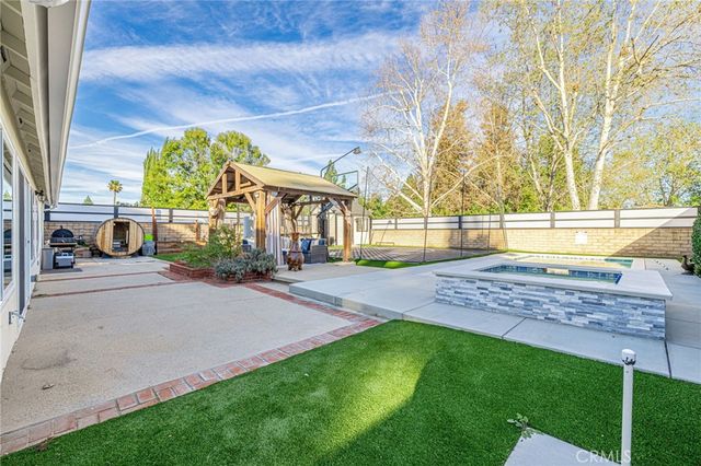 8310 Faust Avenue, West Hills, CA 91304