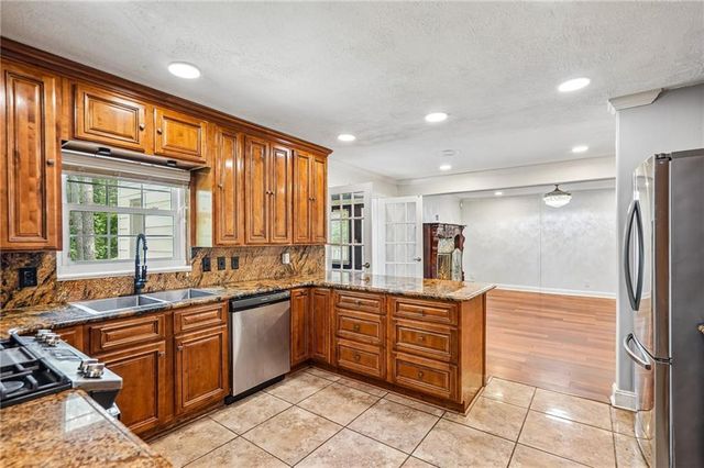 2615 Skyline Drive, Atlanta, GA 30337