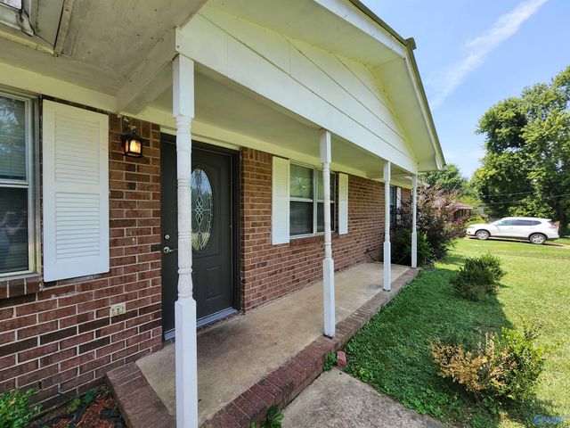 1104 Compton Avenue, Albertville, AL 35950