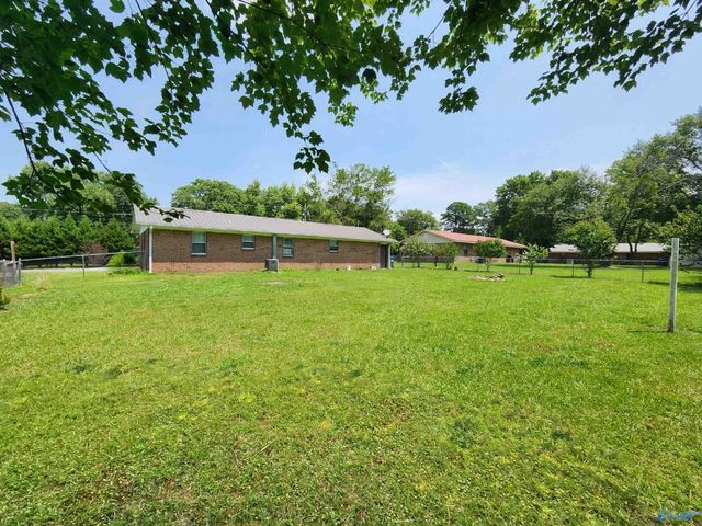 1104 Compton Avenue, Albertville, AL 35950