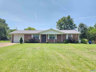 1104 Compton Avenue, Albertville, AL 35950