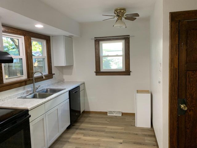 1112 Eaton Avenue, Beloit, WI 53511