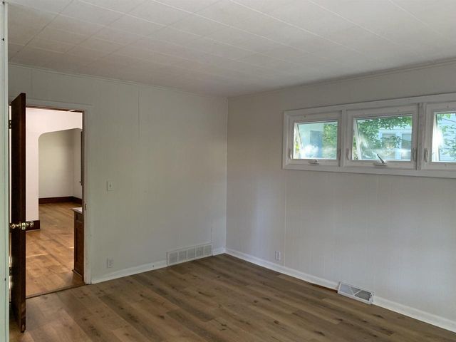1112 Eaton Avenue, Beloit, WI 53511