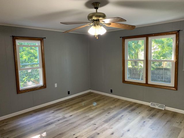 1112 Eaton Avenue, Beloit, WI 53511