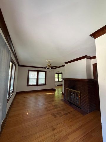 1112 Eaton Avenue, Beloit, WI 53511