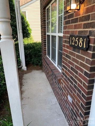 12581 Bluestem Lane, Charlotte, NC 28277