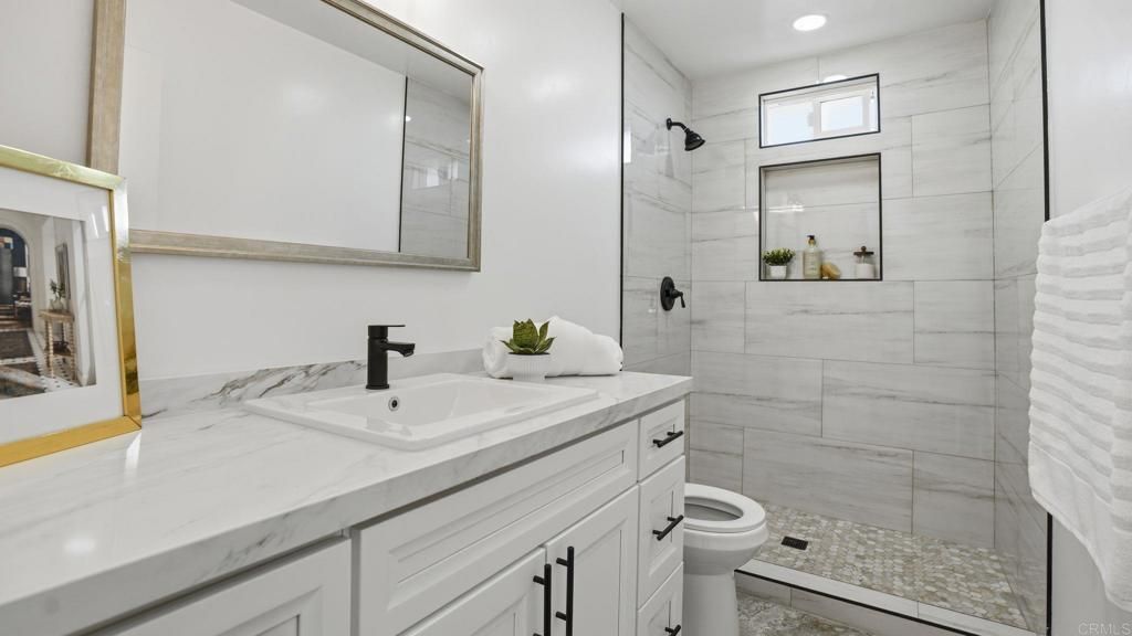 Image 16 of property listing at 336 Los Angeles Place, San Diego, CA 92114