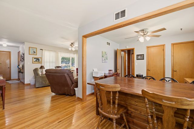 419 E 9th Ave, Belle Plaine, KS 67013