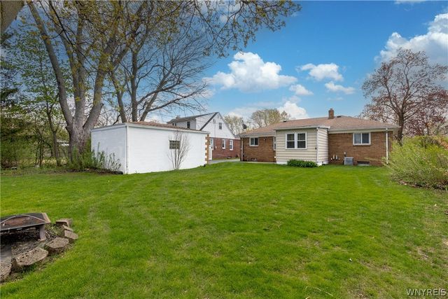 206 Treehaven Drive, Cheektowaga, NY 14215