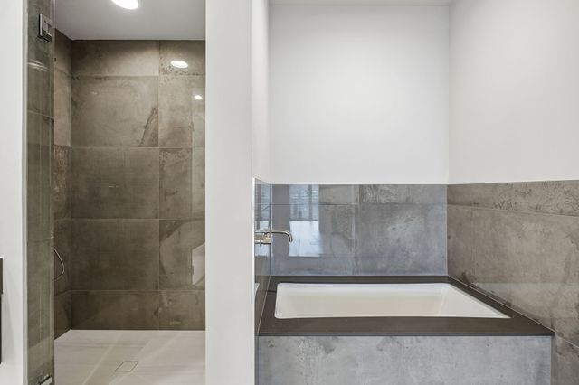 2430 Victory Park Lane 1906, Dallas, TX 75219