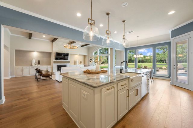 2120 High Lonesome DR, Leander, TX 78641