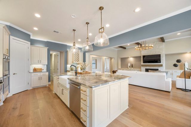 2120 High Lonesome DR, Leander, TX 78641