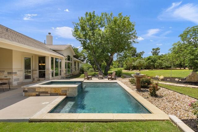 2120 High Lonesome DR, Leander, TX 78641