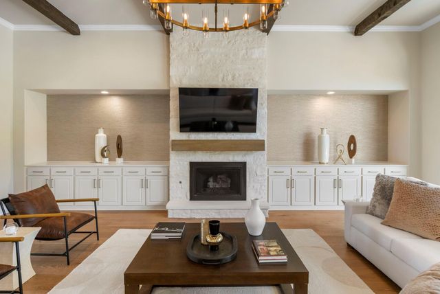 2120 High Lonesome DR, Leander, TX 78641