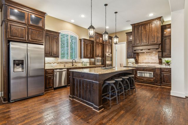 280 Gentry Drive, Prosper, TX 75078
