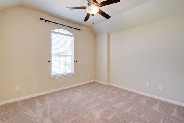 87 N Pinto Point Circle, Spring, TX 77389