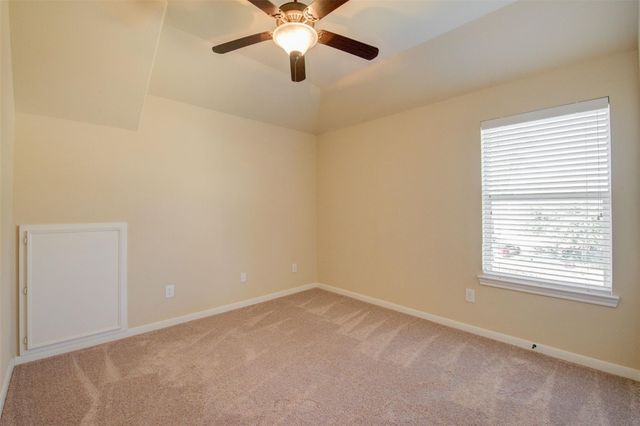 87 N Pinto Point Circle, Spring, TX 77389