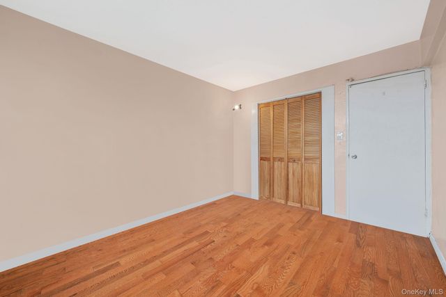 54-40 Little Neck Parkway 4F, Little Neck, NY 11362