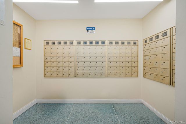 54-40 Little Neck Parkway 4F, Little Neck, NY 11362