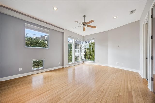 1610 Calumet Street, Houston, TX 77004