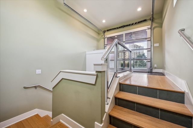 1610 Calumet Street, Houston, TX 77004