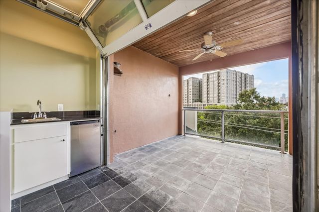 1610 Calumet Street, Houston, TX 77004
