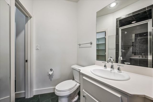 1610 Calumet Street, Houston, TX 77004