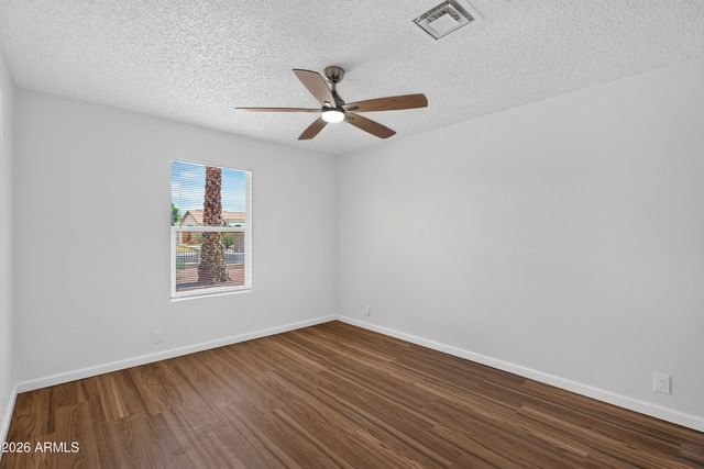 6321 W BERYL Avenue, Glendale, AZ 85302