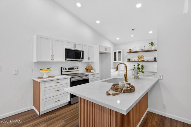 6321 W BERYL Avenue, Glendale, AZ 85302