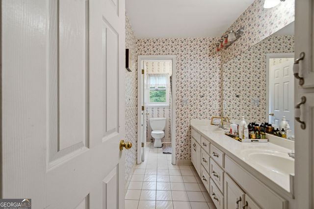 1107 Brookfield Drive SE, Conyers, GA 30013