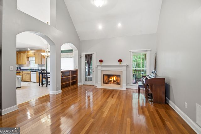 1107 Brookfield Drive SE, Conyers, GA 30013