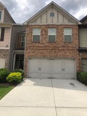 2312 Oakton SE Place, Smyrna, GA 30082