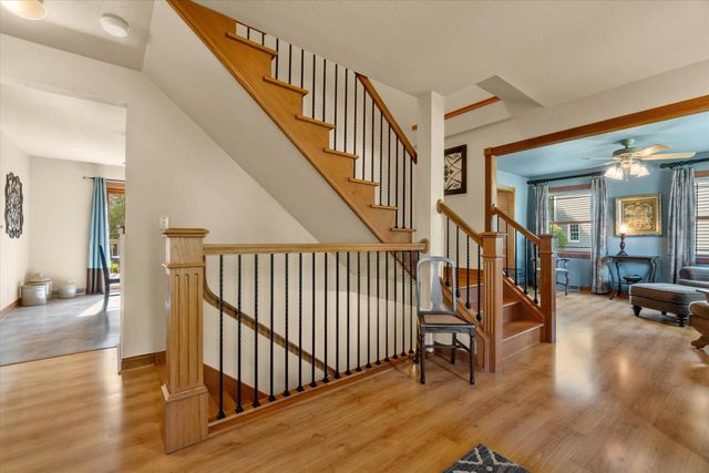 9574 S Fairway CIRCLE, Franklin, WI 53132