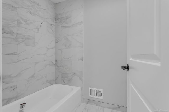 42419 Magnolia Drive, Sterling Heights, MI 48314