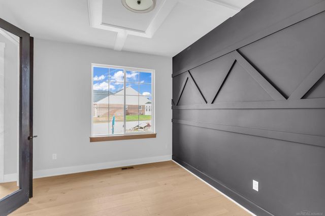 42419 Magnolia Drive, Sterling Heights, MI 48314