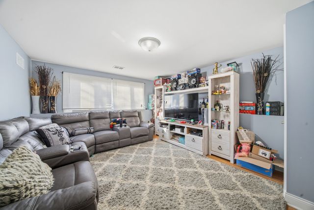 16207 Justine Street, Markham, IL 60428