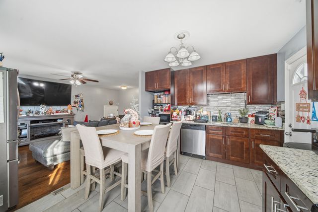 16207 Justine Street, Markham, IL 60428