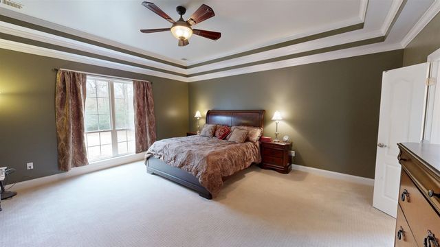 8465 BELMOR LAKES DR, Olive Branch, MS 38654