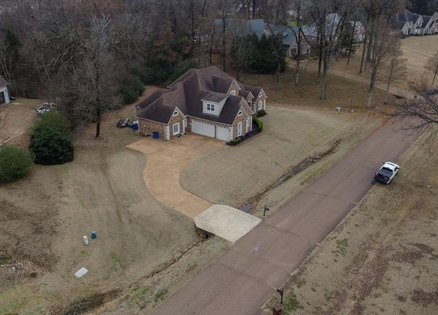 8465 BELMOR LAKES DR, Olive Branch, MS 38654