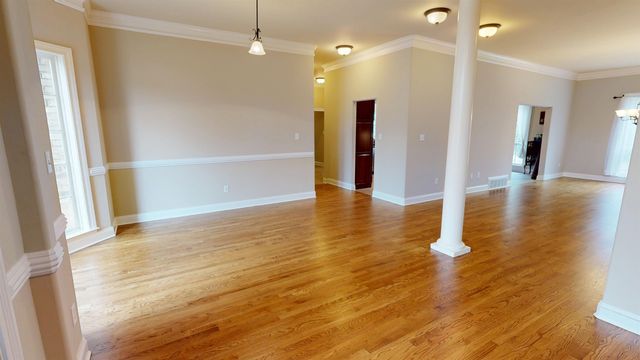 8465 BELMOR LAKES DR, Olive Branch, MS 38654