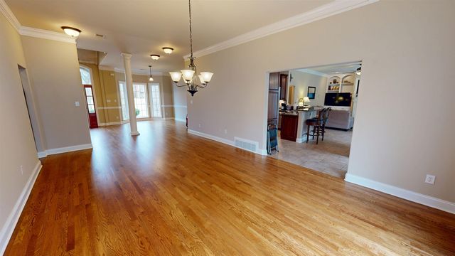 8465 BELMOR LAKES DR, Olive Branch, MS 38654